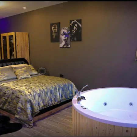 Fenix Loft Aparthotel *