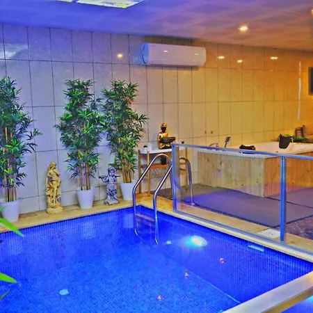 Fenix Loft Aparthotel *